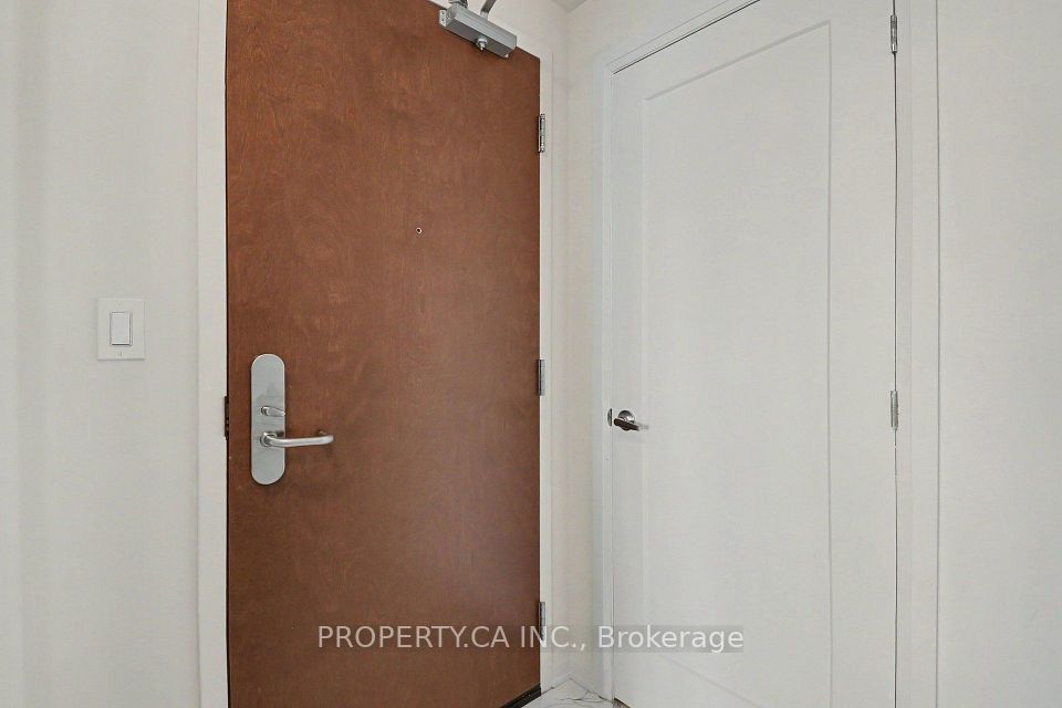 805 CARLING Avenue 2801, Dows Lake - Civic Hospital and Area, ON K1S 5W9 7