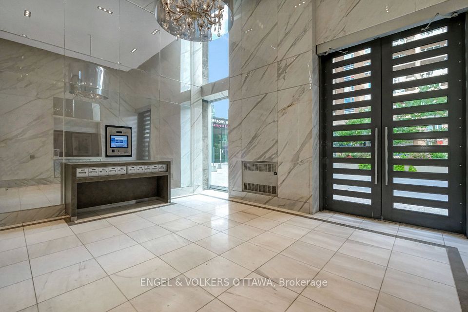 111 Champagne Avenue S 610, Dows Lake - Civic Hospital and Area, ON K1S 5V3 6