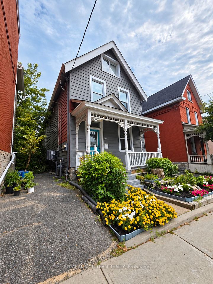 371 Bronson Avenue 1, Ottawa Centre, ON K1R 6J4