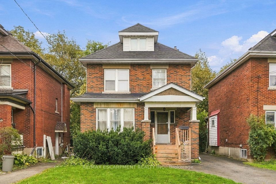 Detached at 44 Dalewood Crescent, Hamilton, ON L8S 4B6, Hamilton