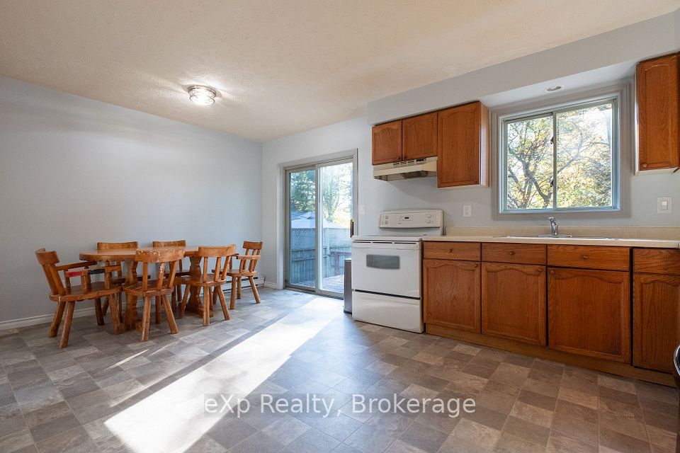 745 7th Street A E, Owen Sound, ON N4K 1K6 10