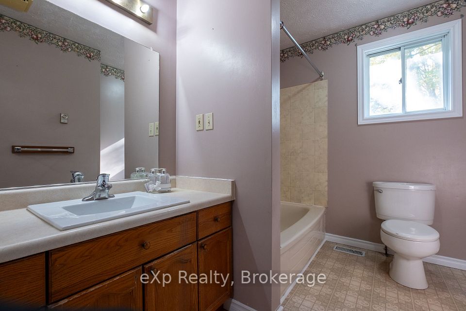 745 7th Street A E, Owen Sound, ON N4K 1K6 15