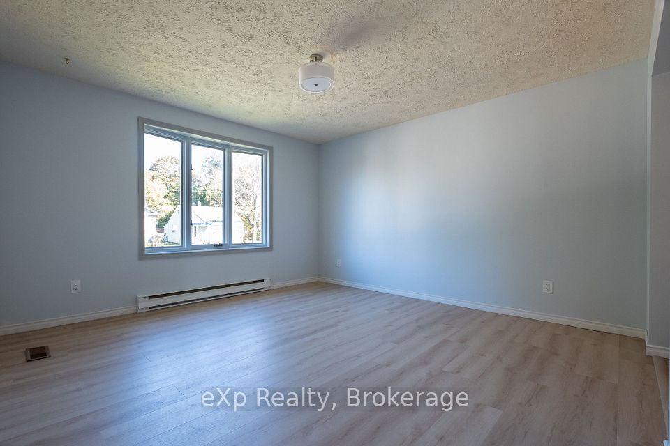 745 7th Street A E, Owen Sound, ON N4K 1K6 7
