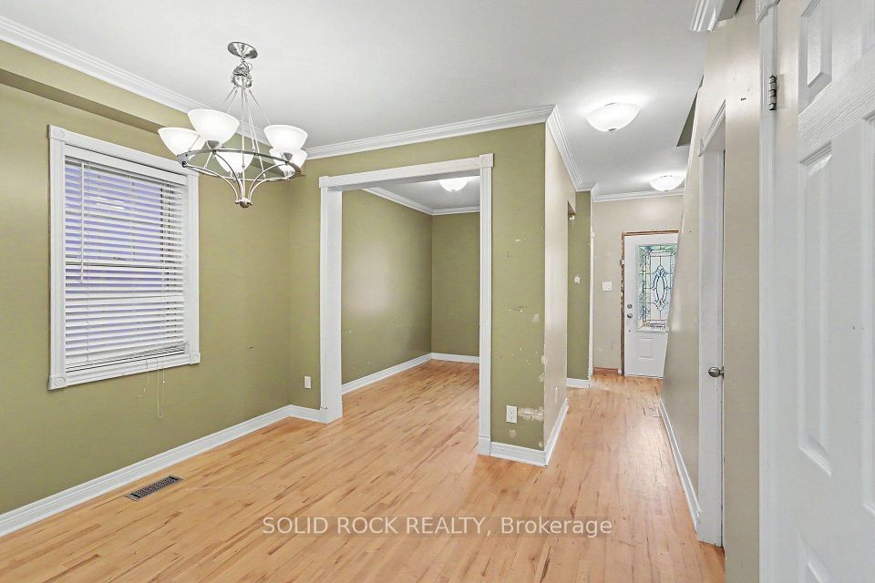 127 Pamilla Street, Dows Lake - Civic Hospital and Area, ON K1S 3K9 8