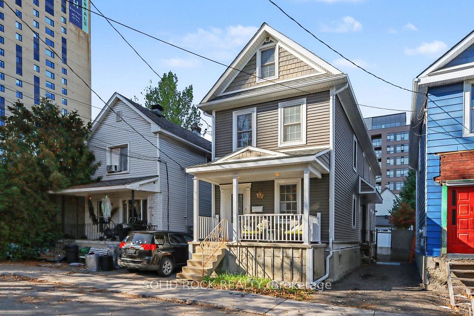 127 Pamilla Street, Dows Lake - Civic Hospital and Area, ON K1S 3K9 2