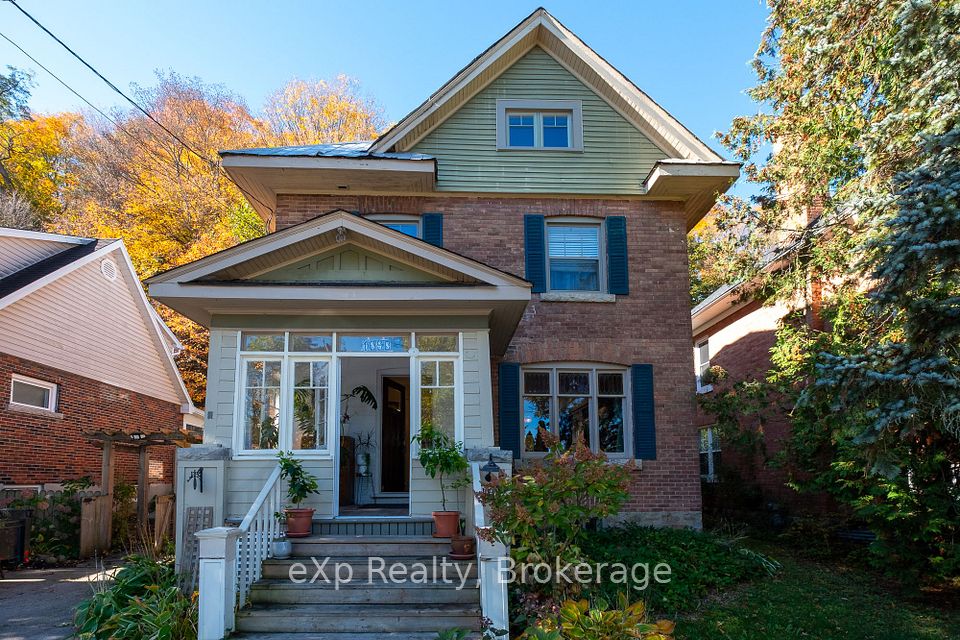 Detached at 1090 4th Avenue A W, Owen Sound, ON N4K 5A1