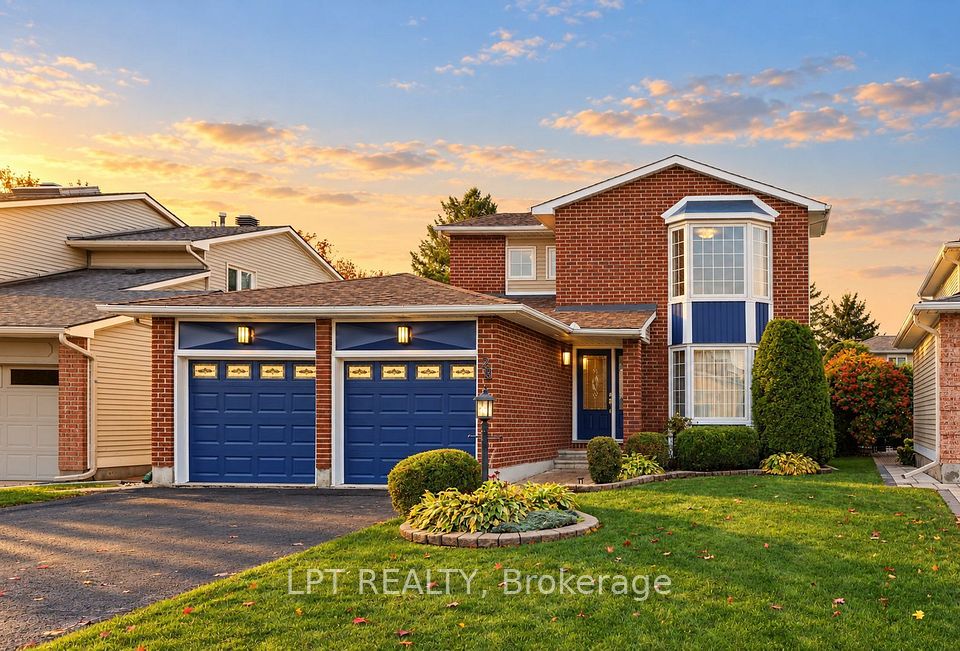 Detached at 28 Meadow Glade Gardens, South of Baseline to Knoxdale, ON K2G 5J4