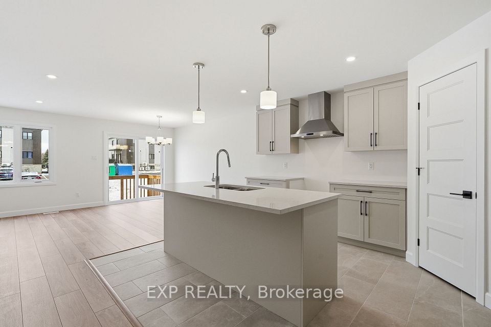 138 Elizabeth Street, North Dundas, ON K0A 2M0 4