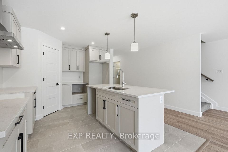 138 Elizabeth Street, North Dundas, ON K0A 2M0 6