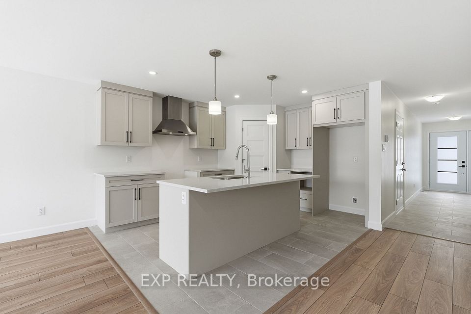138 Elizabeth Street, North Dundas, ON K0A 2M0 5