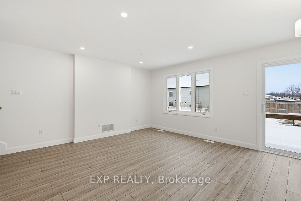 134 Elizabeth Street, North Dundas, ON K0A 2M0 9