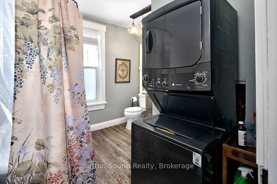 1219 2ND Avenue E, Owen Sound, ON N4K 2J2 19