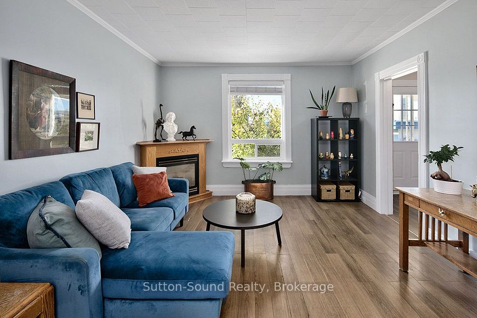 1219 2ND Avenue E, Owen Sound, ON N4K 2J2 5