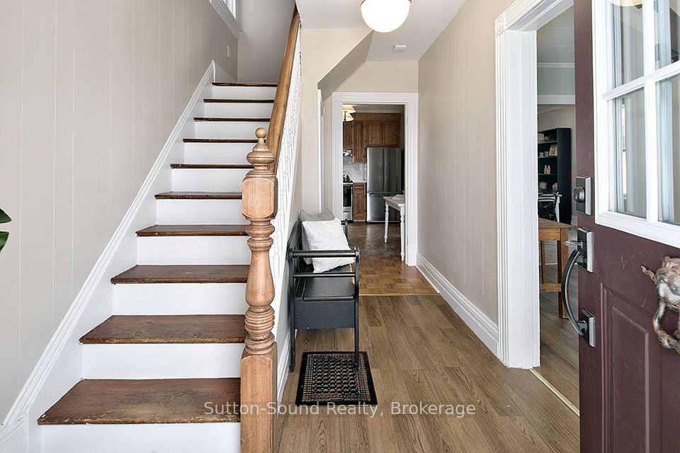 1219 2ND Avenue E, Owen Sound, ON N4K 2J2 3