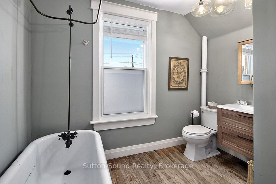 1219 2ND Avenue E, Owen Sound, ON N4K 2J2 20