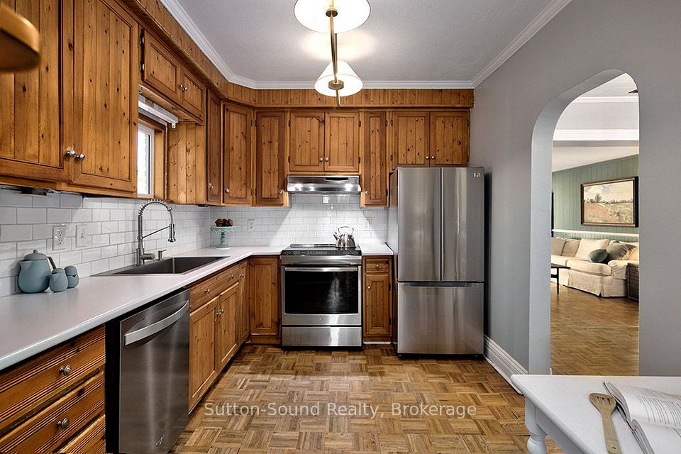1219 2ND Avenue E, Owen Sound, ON N4K 2J2 9