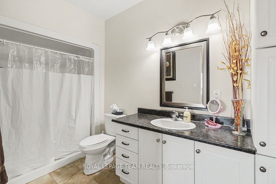 624 St Lawrence Street, North Dundas, ON K0C 2K0 17