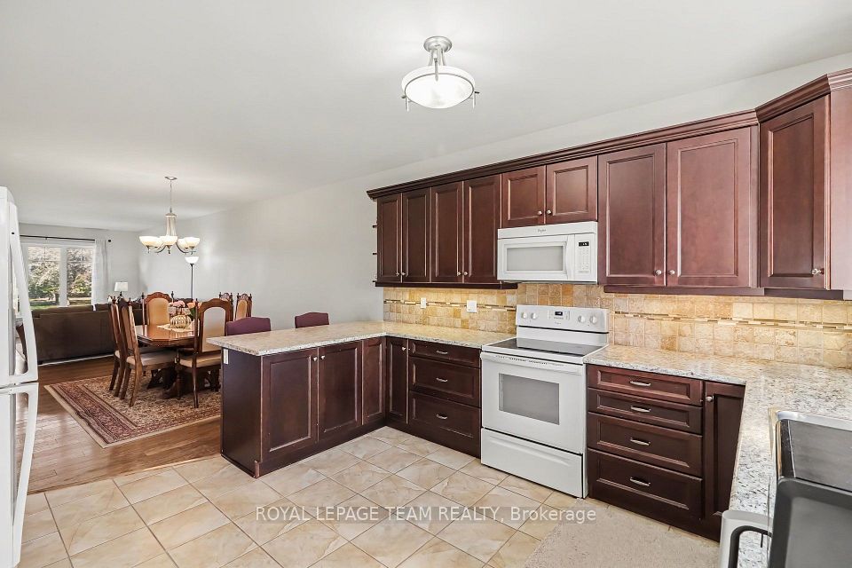 624 St Lawrence Street, North Dundas, ON K0C 2K0 13