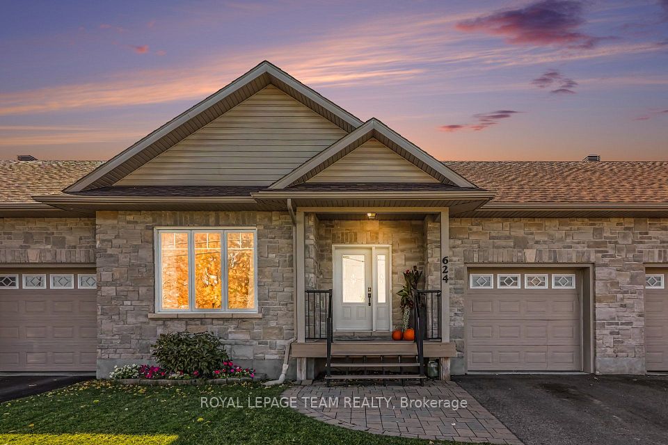Att/Row/Townhouse at 624 St Lawrence Street, North Dundas, ON K0C 2K0