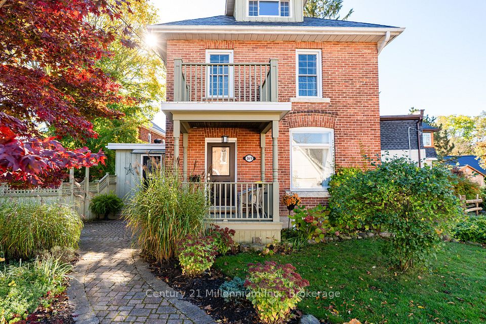 Detached at 169 5th A Street E, Owen Sound, ON N4K 1E7