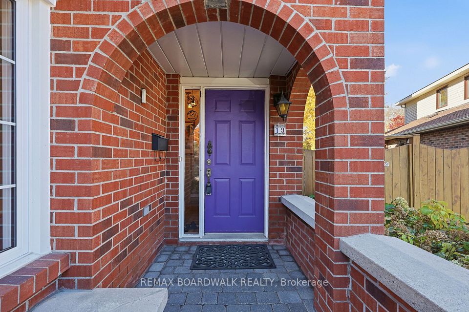 19 Cullen Court, South of Baseline to Knoxdale, ON K2G 4Z2 4