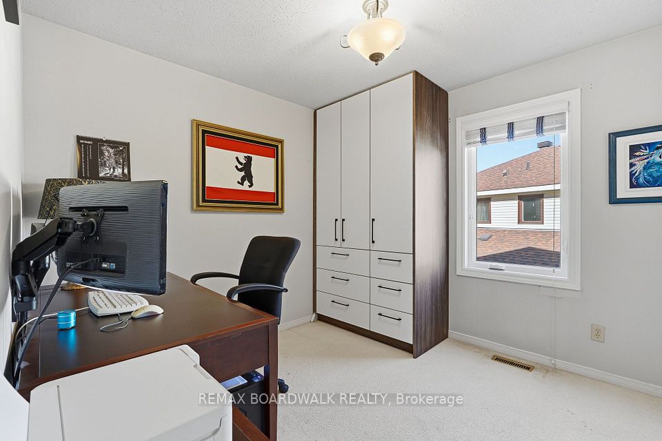 19 Cullen Court, South of Baseline to Knoxdale, ON K2G 4Z2 23