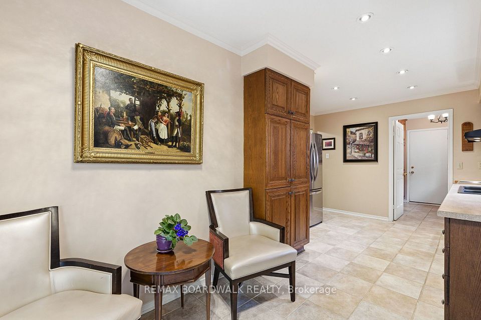 19 Cullen Court, South of Baseline to Knoxdale, ON K2G 4Z2 16