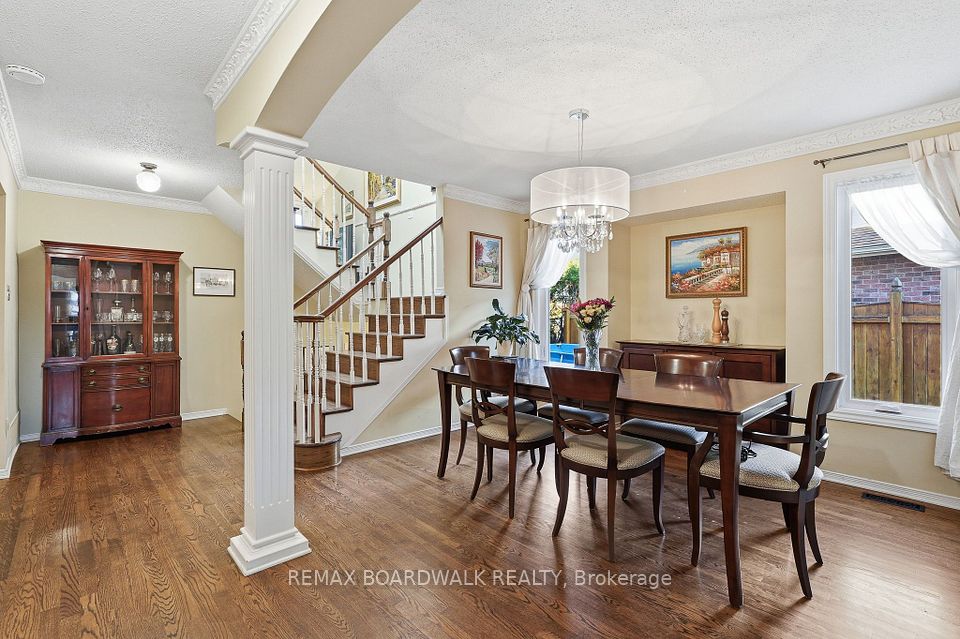 19 Cullen Court, South of Baseline to Knoxdale, ON K2G 4Z2 7