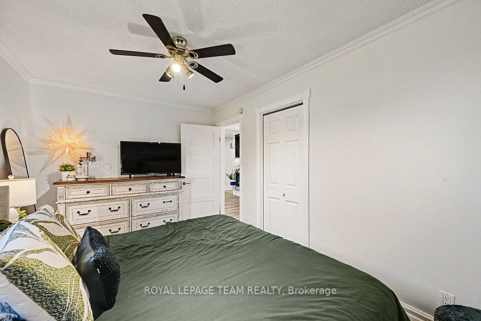565 Dufferin Street W, North Dundas, ON K0C 2K0 21