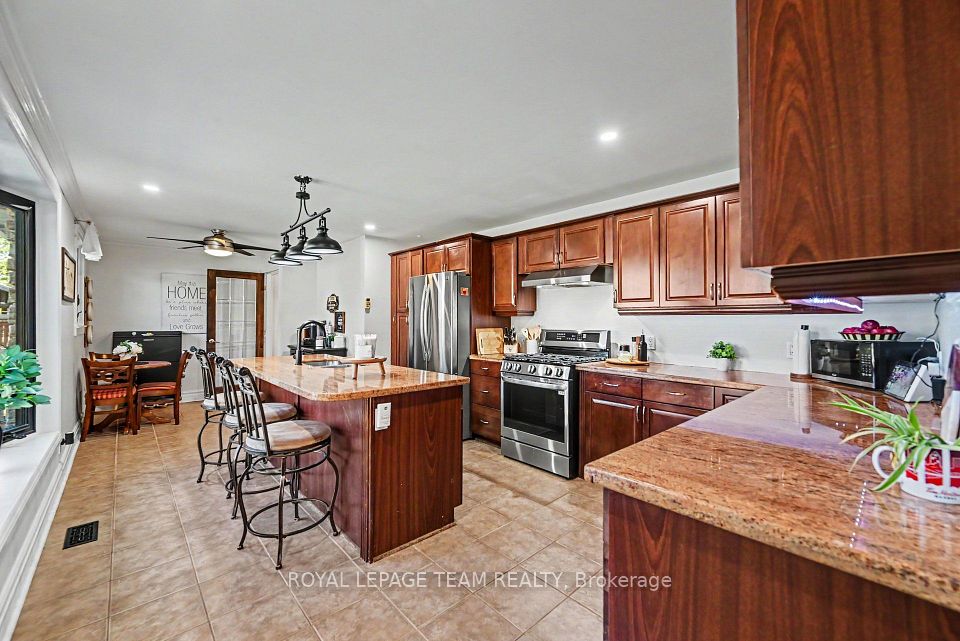 565 Dufferin Street W, North Dundas, ON K0C 2K0 14