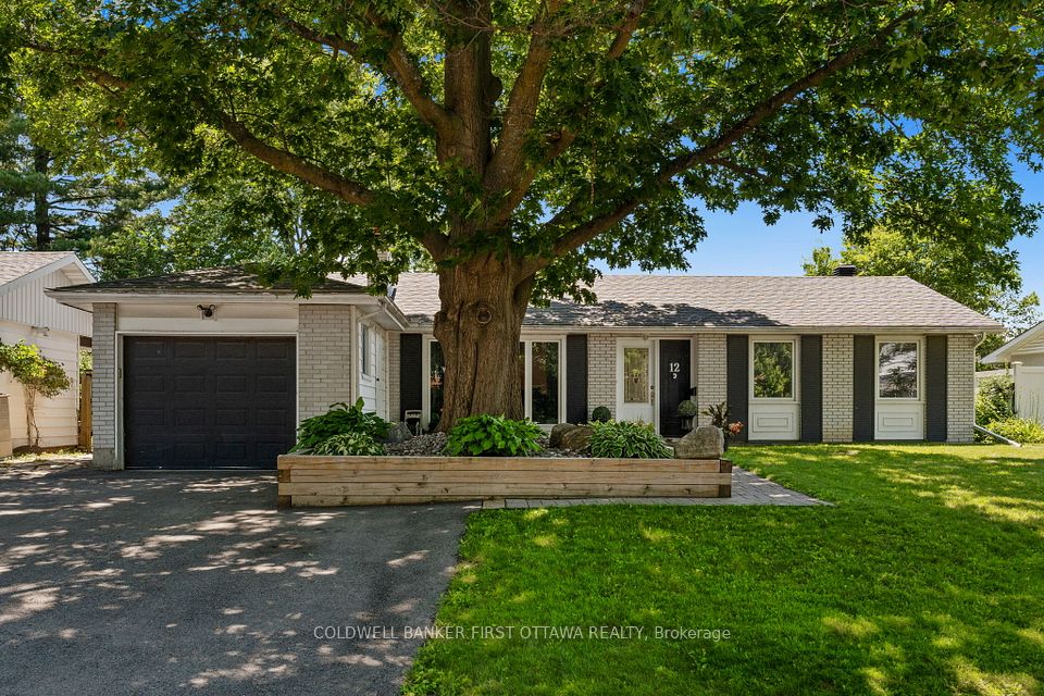 12 Bradgate Drive, South of Baseline to Knoxdale, ON K2G 0R6 3
