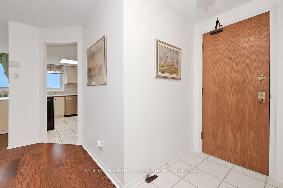 80 Sandcastle Drive 815, South of Baseline to Knoxdale, ON K2H 9E7 3