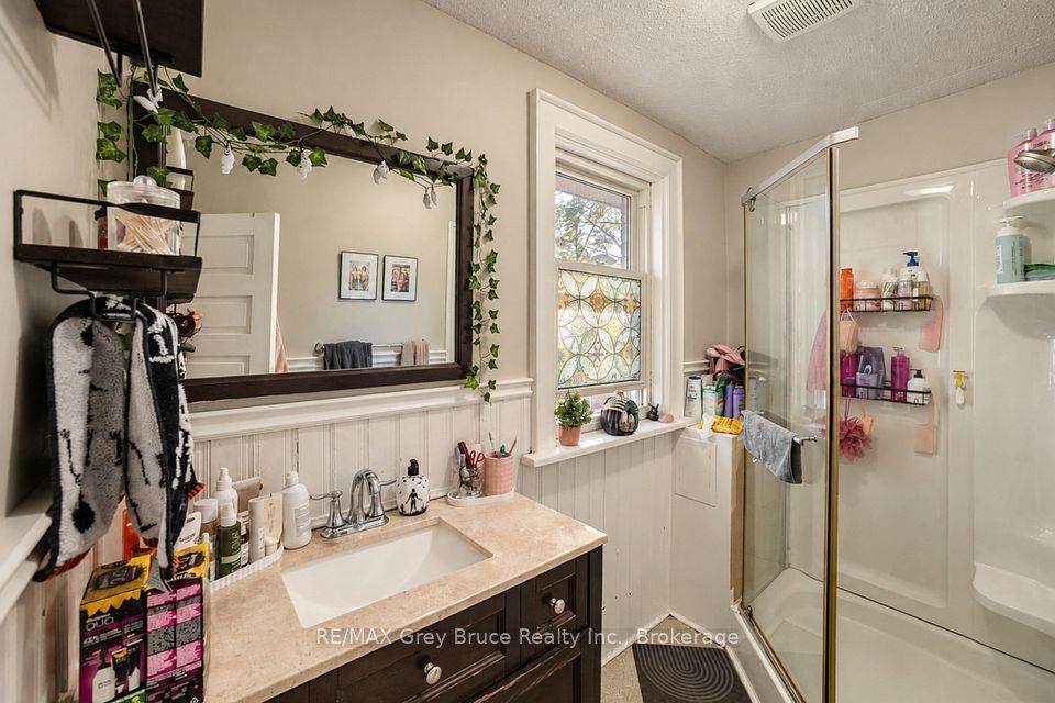 516 4th Avenue E, Owen Sound, ON N4K 2N2 14