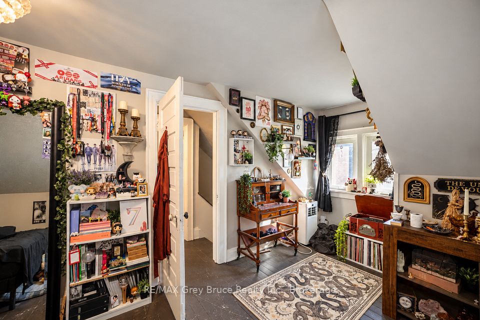 516 4th Avenue E, Owen Sound, ON N4K 2N2 19