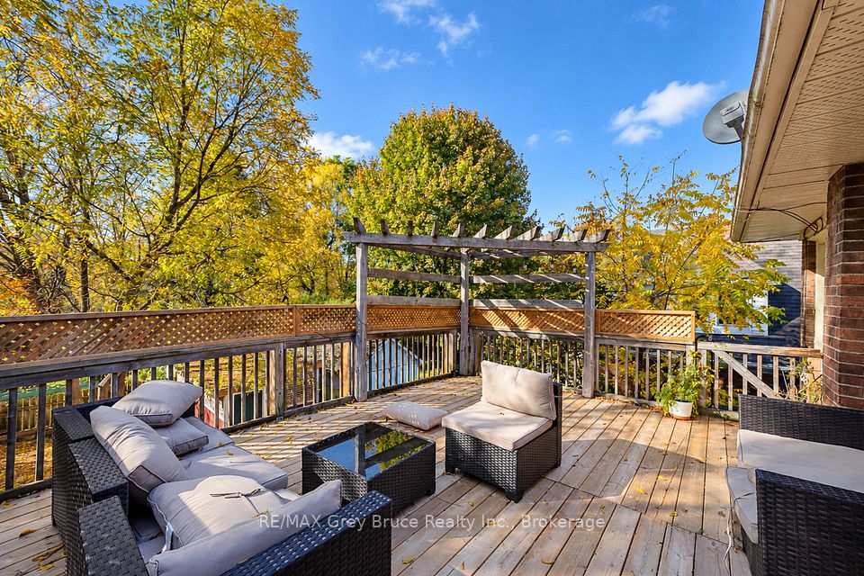 516 4th Avenue E, Owen Sound, ON N4K 2N2 21