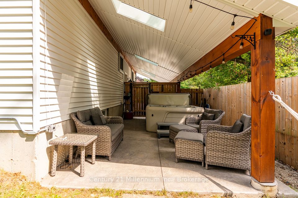 1512 5th Ave A Avenue W, Owen Sound, ON N4K 5E6 11