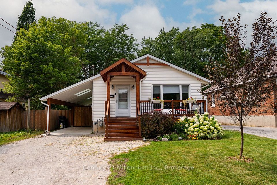 Detached at 1512 5th Ave A Avenue W, Owen Sound, ON N4K 5E6