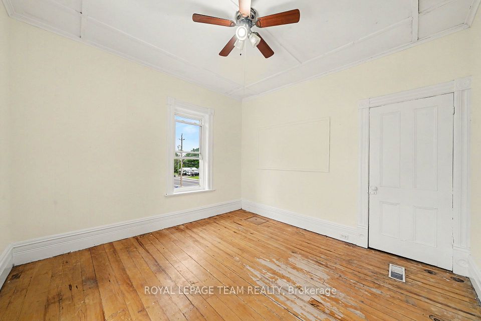 18 Moffat Street, North Dundas, ON K0A 2R0 22