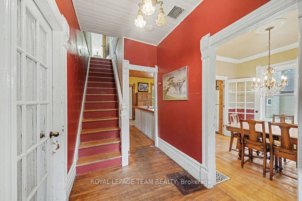 18 Moffat Street, North Dundas, ON K0A 2R0 11