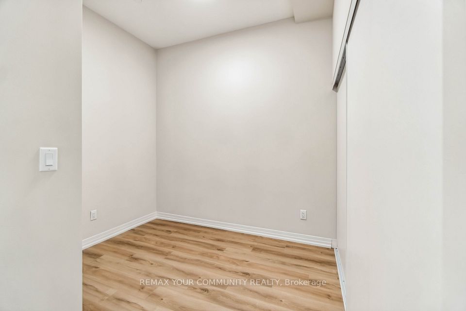 50 Herrick Avenue Upper PH04, St. Catharines, ON L2P 2T9 9