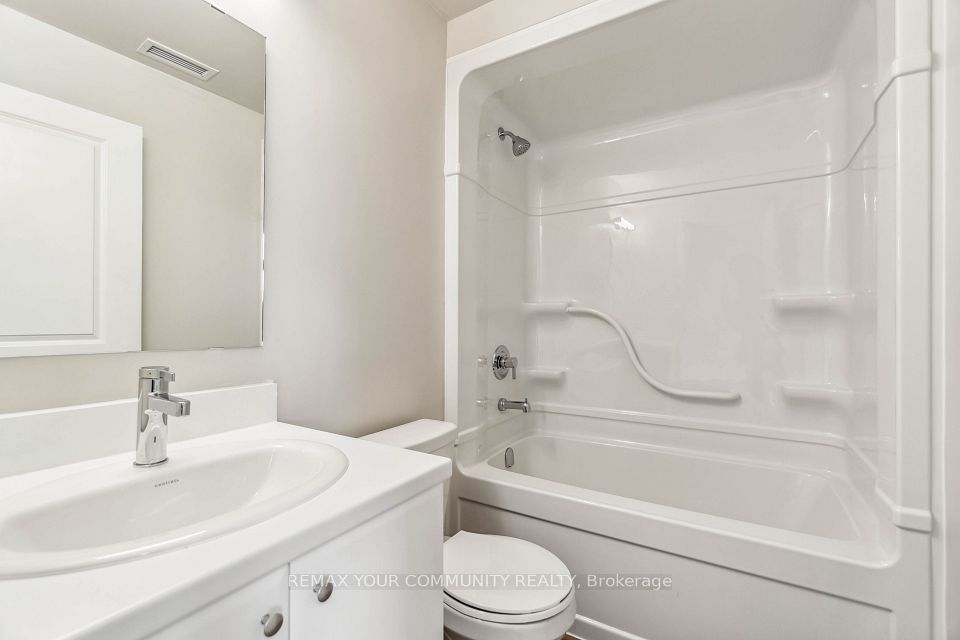 50 Herrick Avenue Upper PH04, St. Catharines, ON L2P 2T9 22