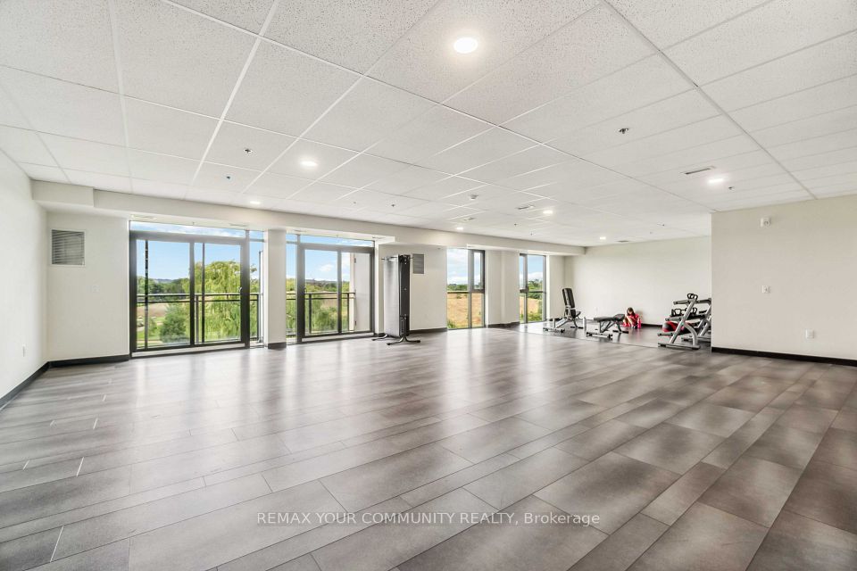 50 Herrick Avenue Upper PH04, St. Catharines, ON L2P 2T9 5