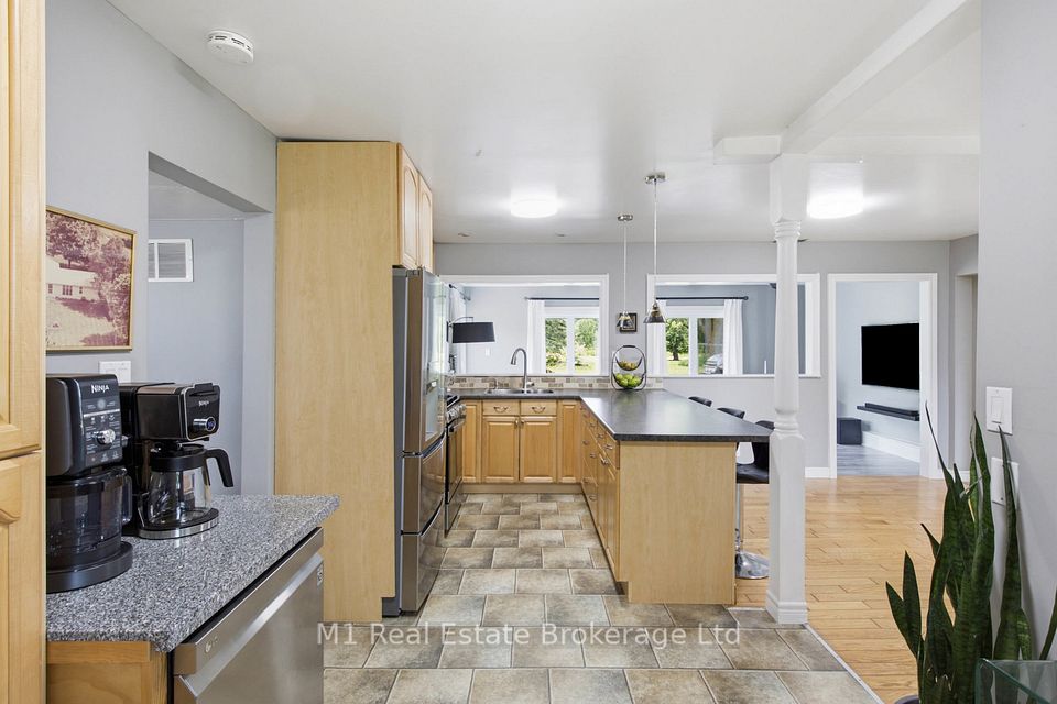 120 Wellington 7 Road, Centre Wellington, ON N0B 1S0 12