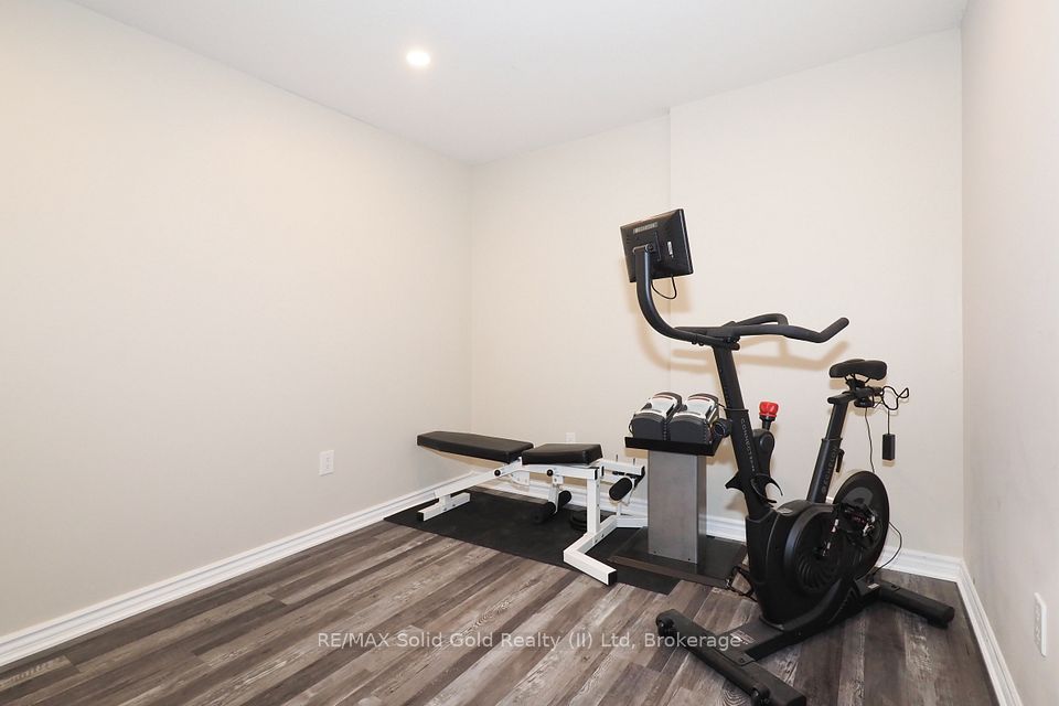 288 Albert Street 208, Waterloo, ON N2L 3T8 21