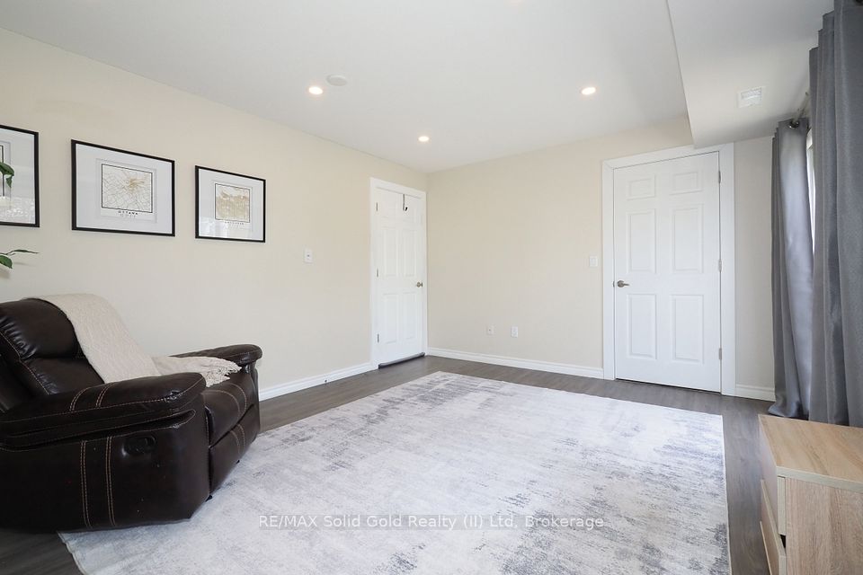 288 Albert Street 208, Waterloo, ON N2L 3T8 19