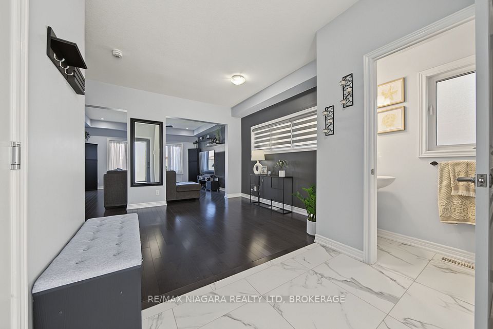 8 Elderberry Road, Thorold, ON L2V 0E7 7