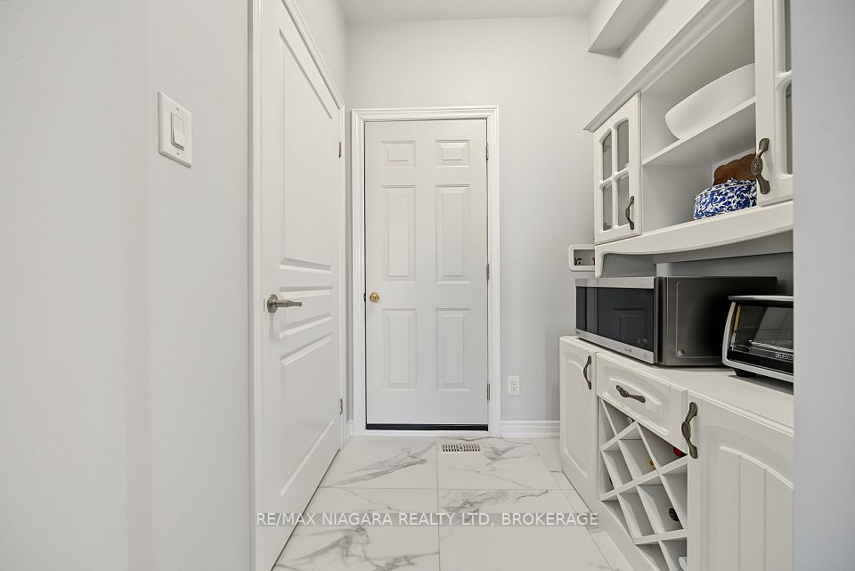 8 Elderberry Road, Thorold, ON L2V 0E7 20