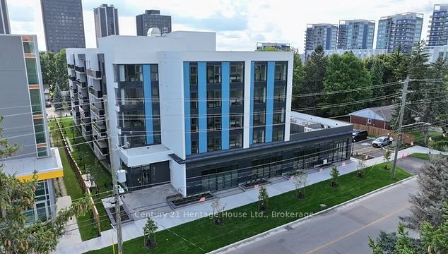 333 Albert Street C4, Waterloo, ON N2L 0L1 2