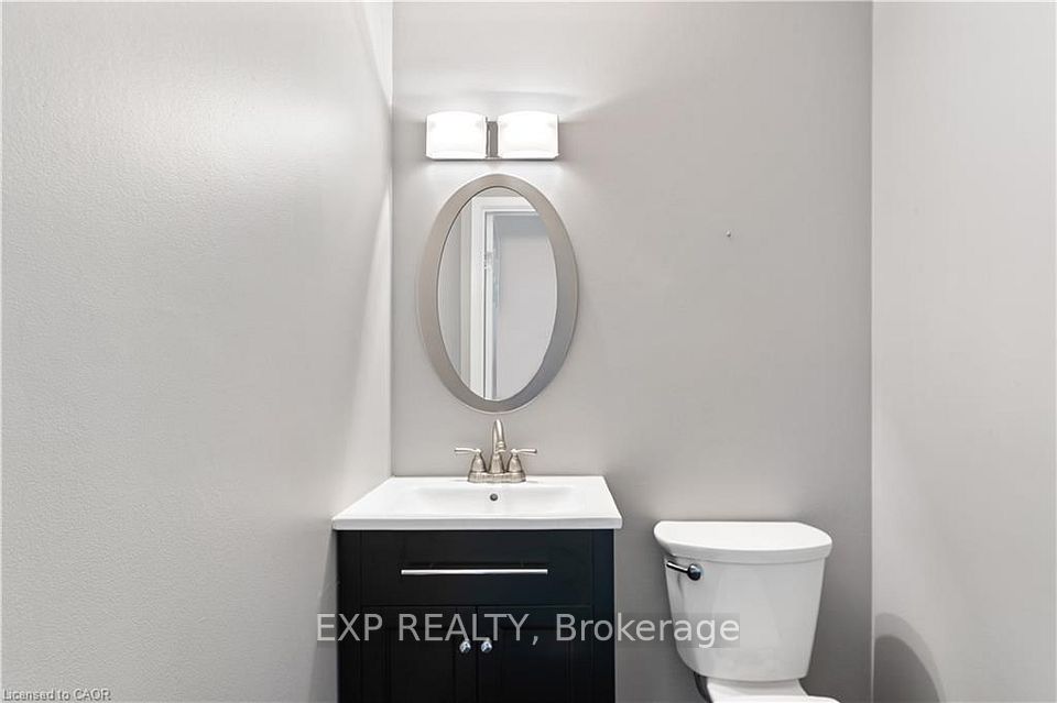 432B Dunvegan Drive, Waterloo, ON N2K 2C7 9
