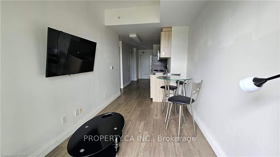 158 King Street N 502, Waterloo, ON N2J 0E5 9